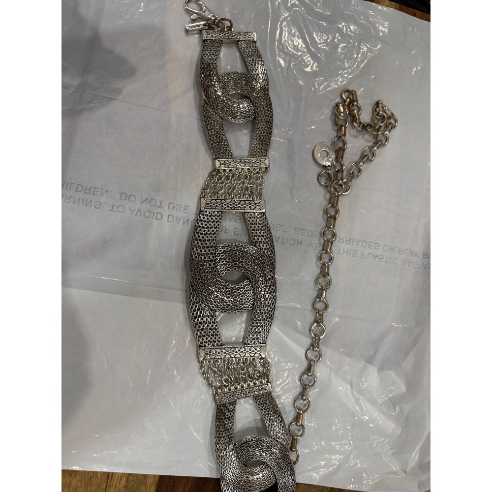 Chicos Silver Tone Mesh Chain Belt Interlocking Links Adjustable Statement Belt